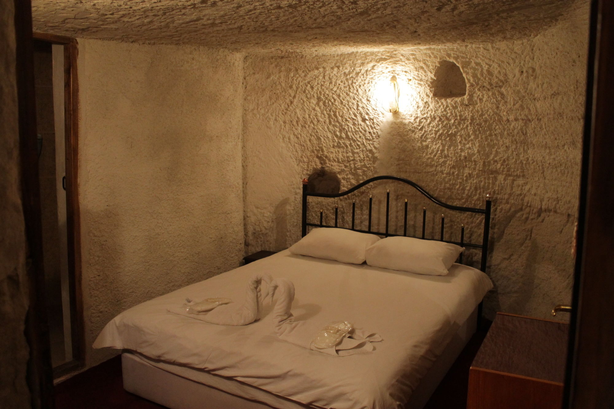 Yasin'S Place Backpackers Cave Hostel Göreme Buitenkant foto